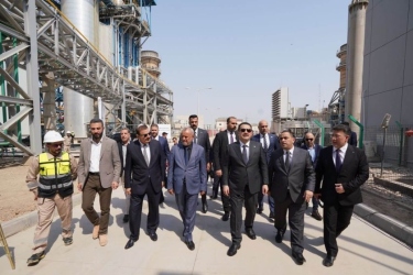 伊拉克总理为伊拉克东南部米桑省的两座新增发电厂举行了揭幕仪式